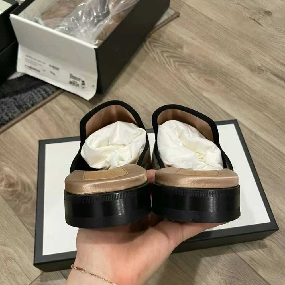NIB Authentic Gucci GG Wool Mules NWT - image 4